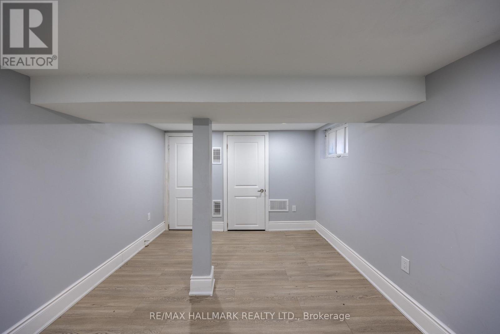 559 Ritson Road S Property Photo 32