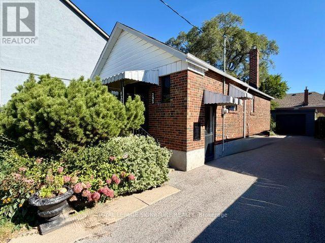293 Glebemount Avenue Property Photo 1