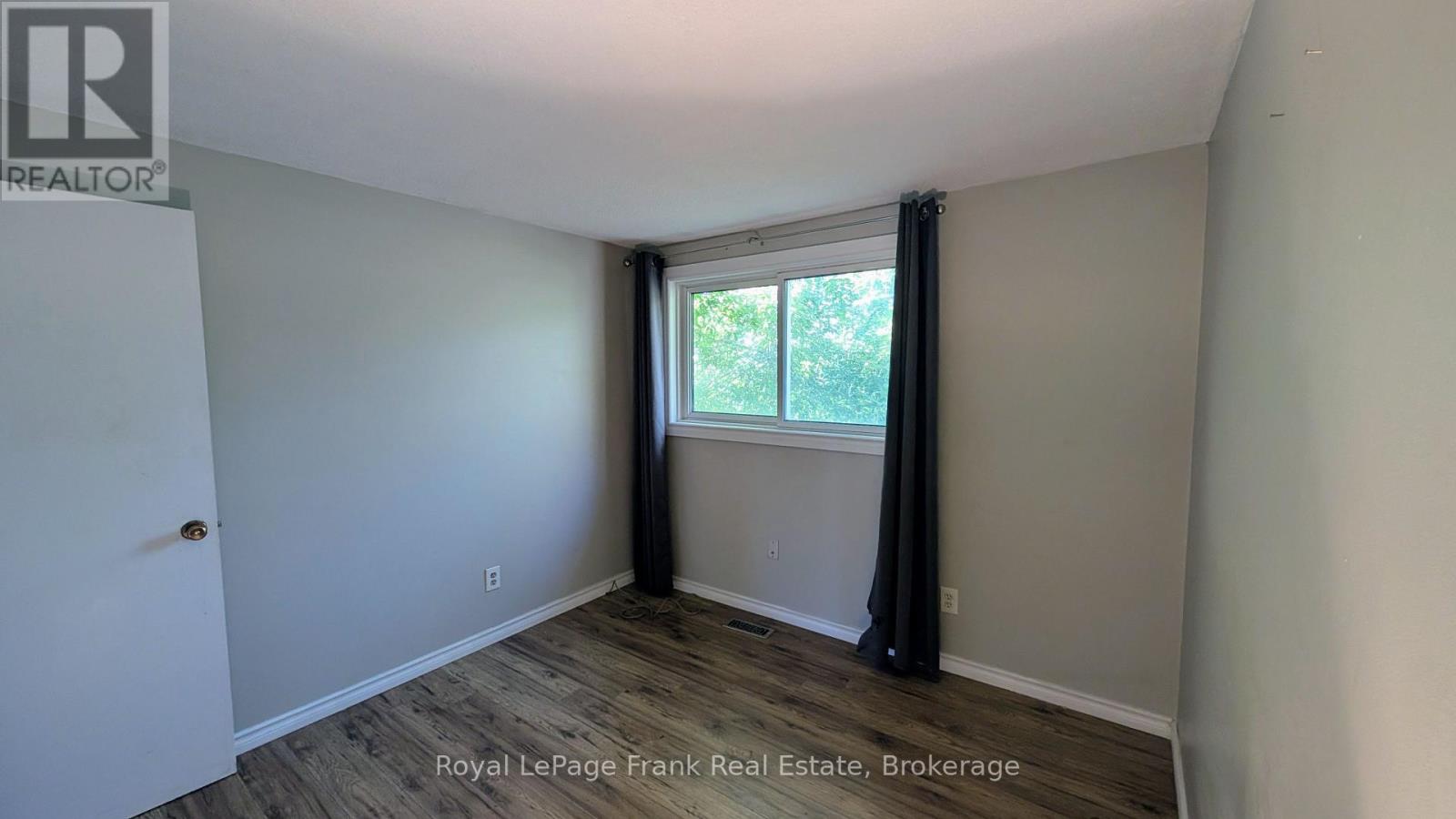 582 Lakeview Avenue Property Photo 11
