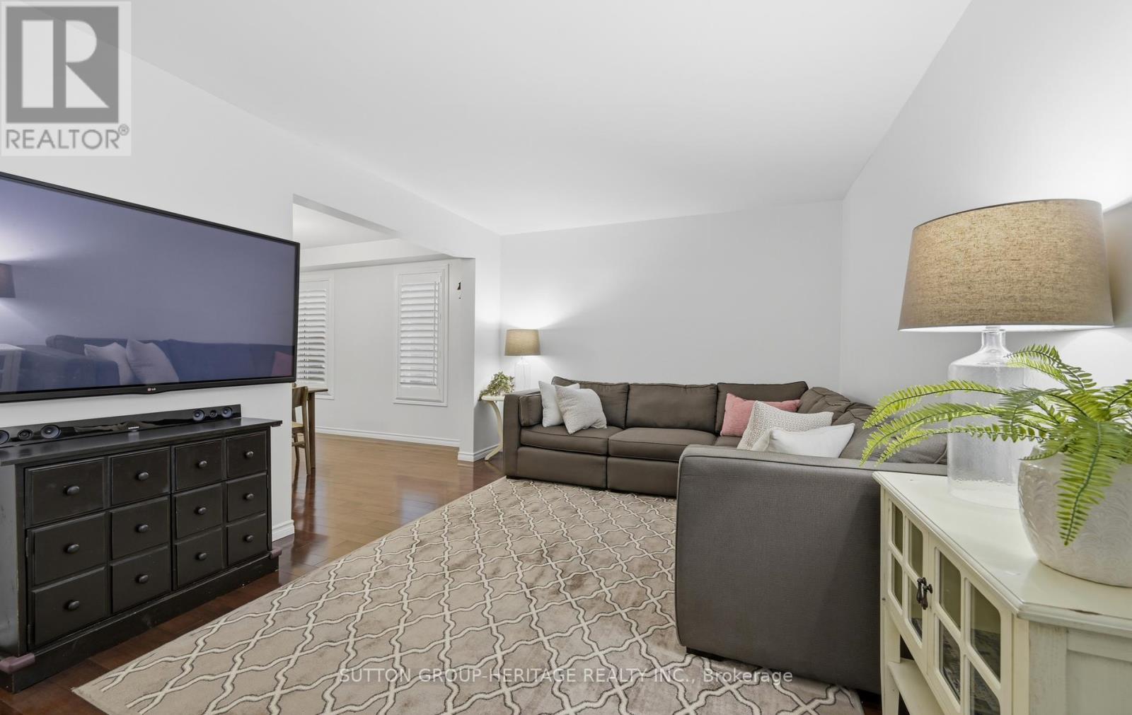 664 Eramosa Crescent Property Photo 16