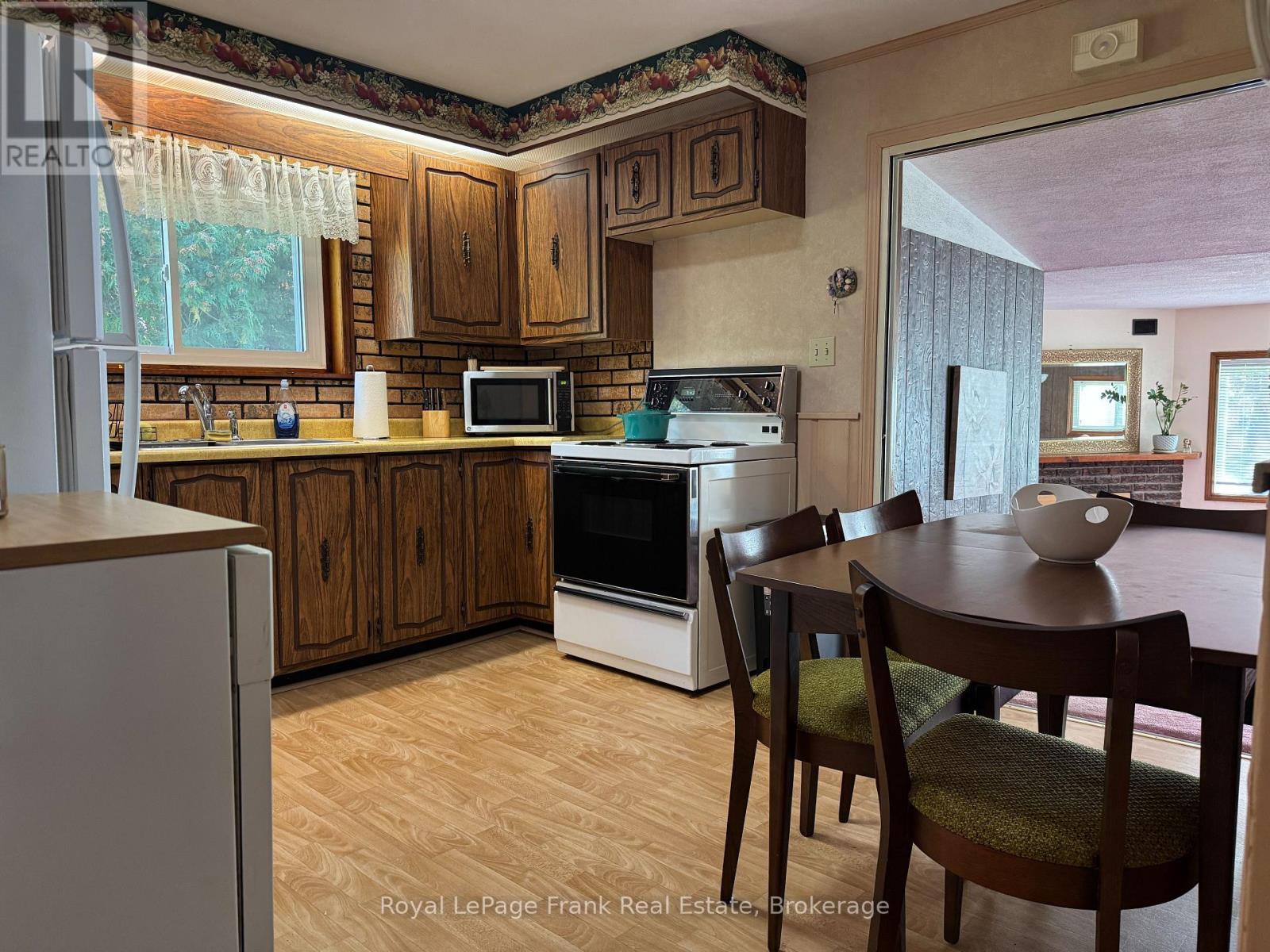 3820 Trulls Road Property Photo 10