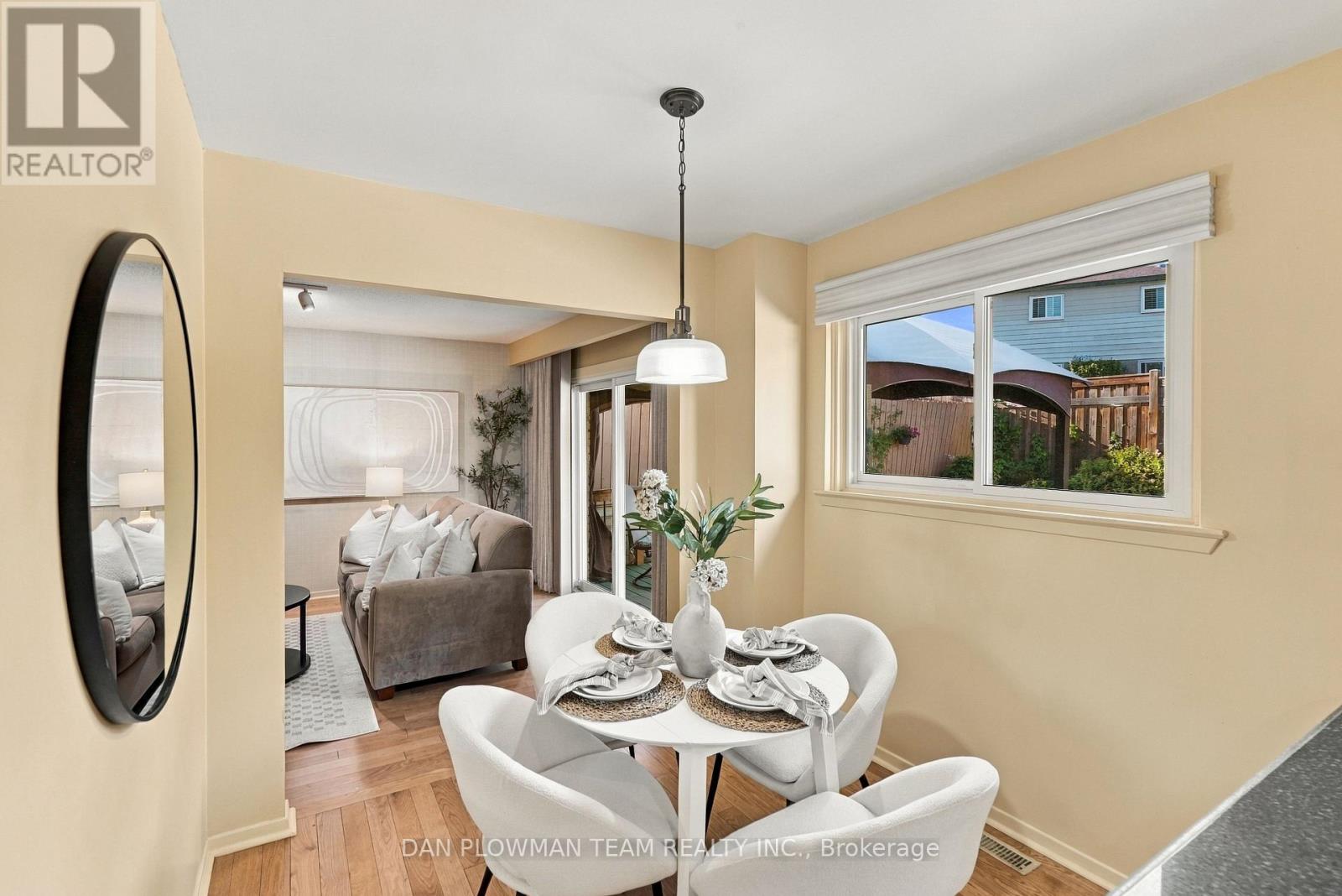 51 Rosalynne Avenue Property Photo 14