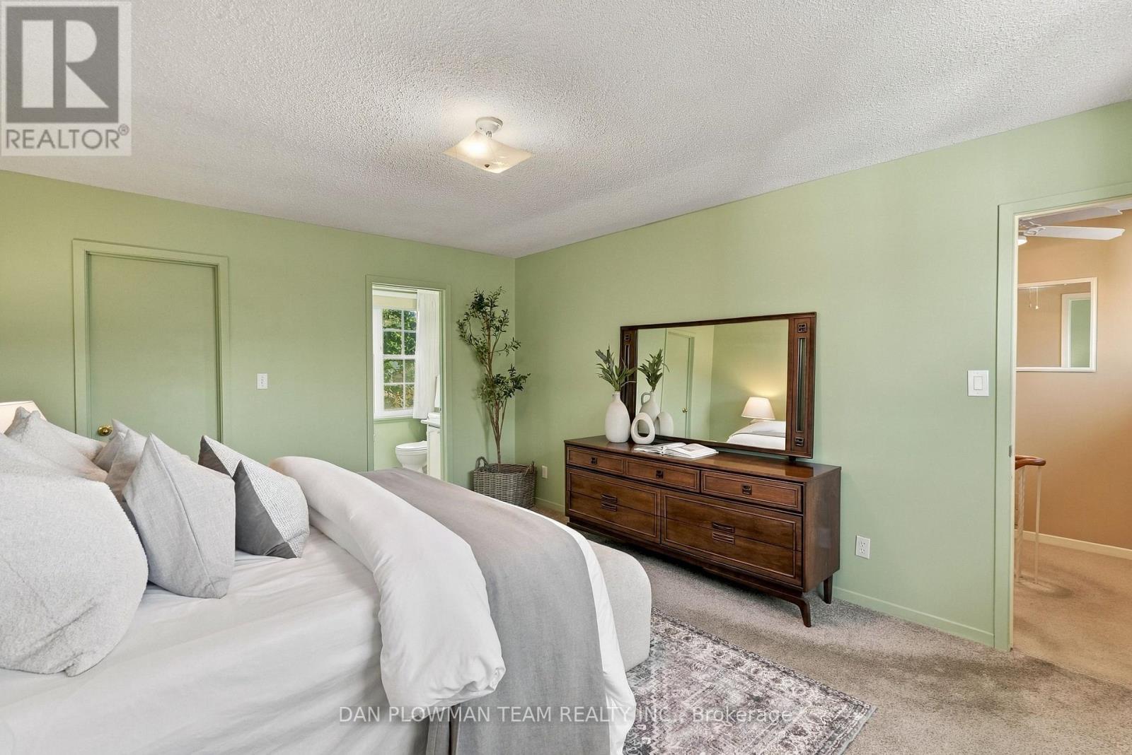 51 Rosalynne Avenue Property Photo 21