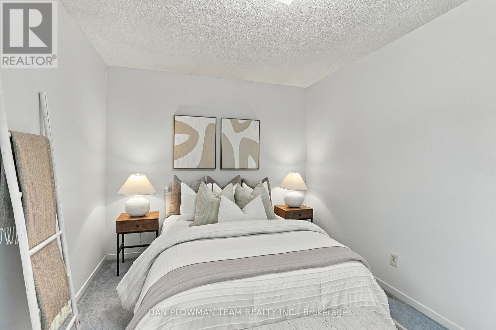 51 Rosalynne Avenue Property Photo 29