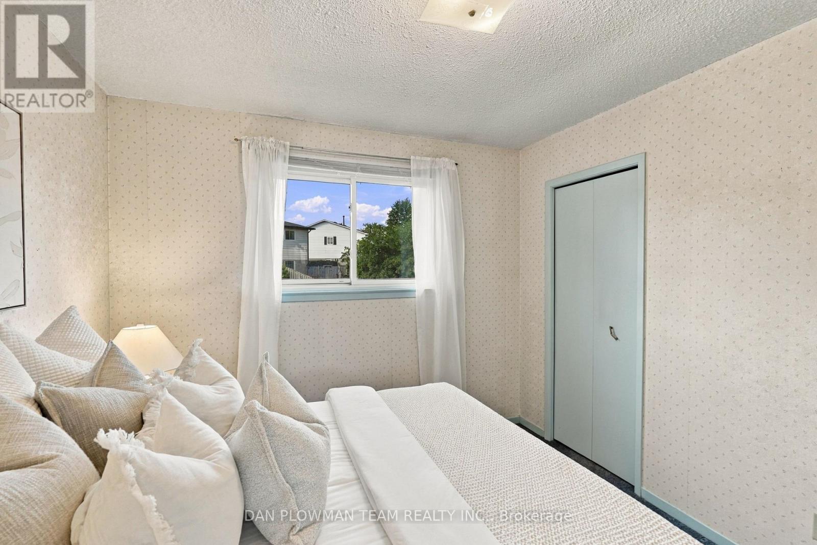 51 Rosalynne Avenue Property Photo 35