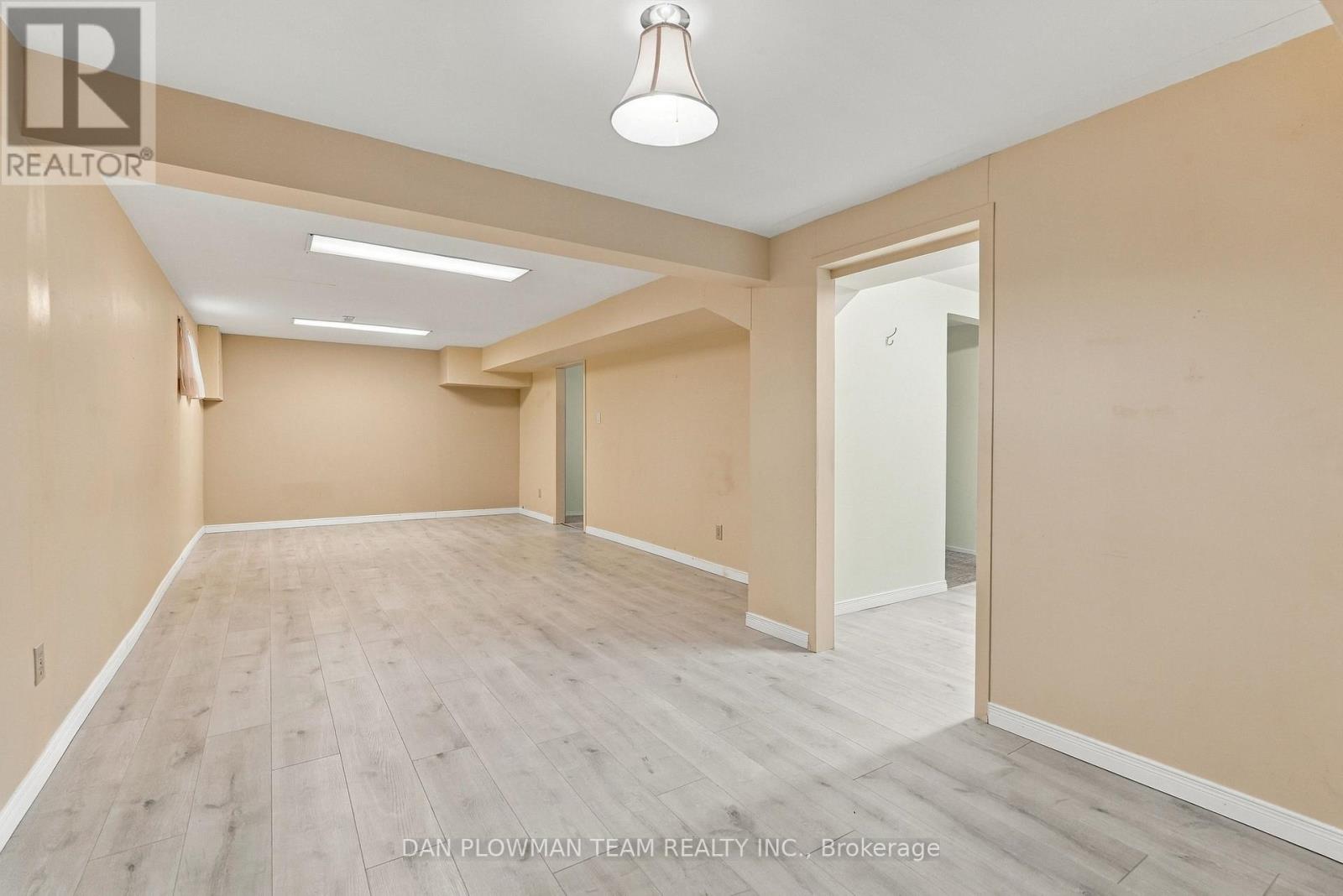 51 Rosalynne Avenue Property Photo 39