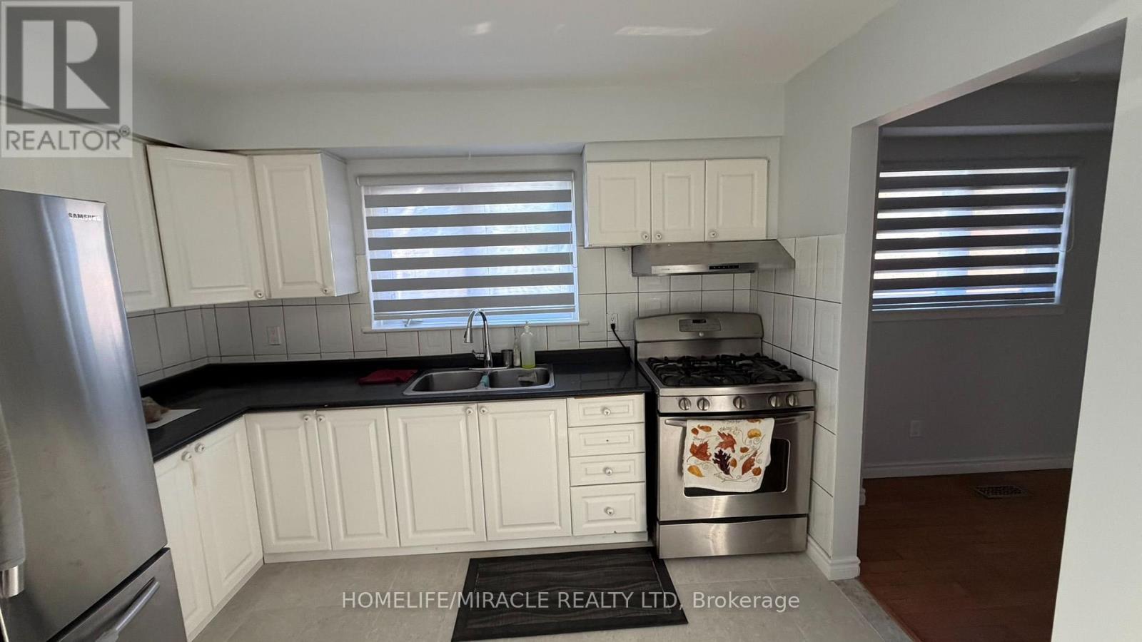 89 Dunsfold Drive Property Photo 4