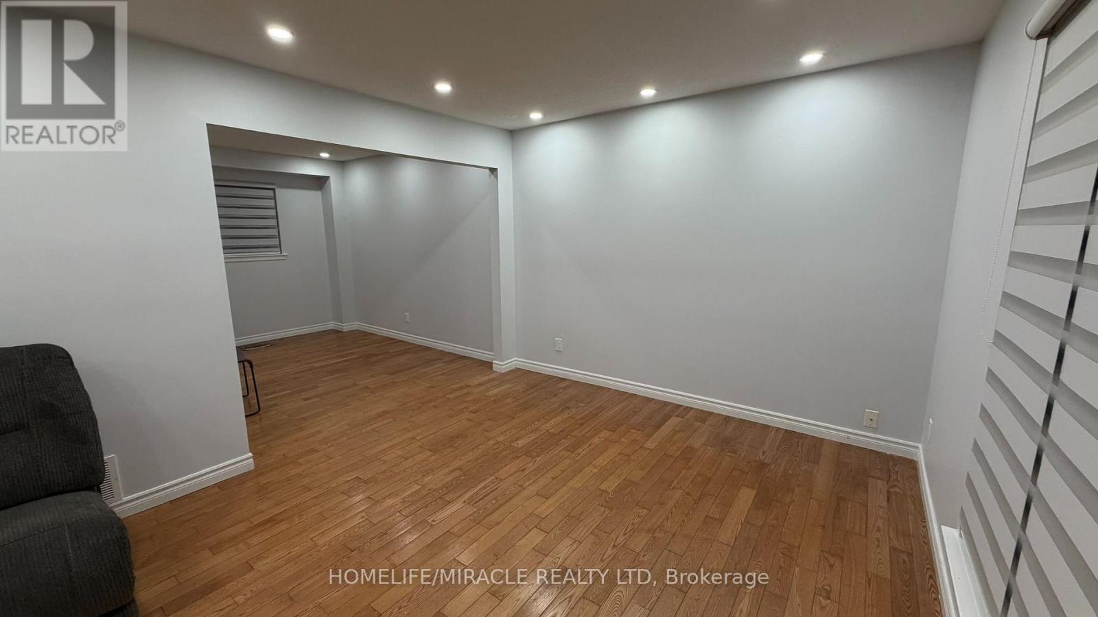 89 Dunsfold Drive Property Photo 12