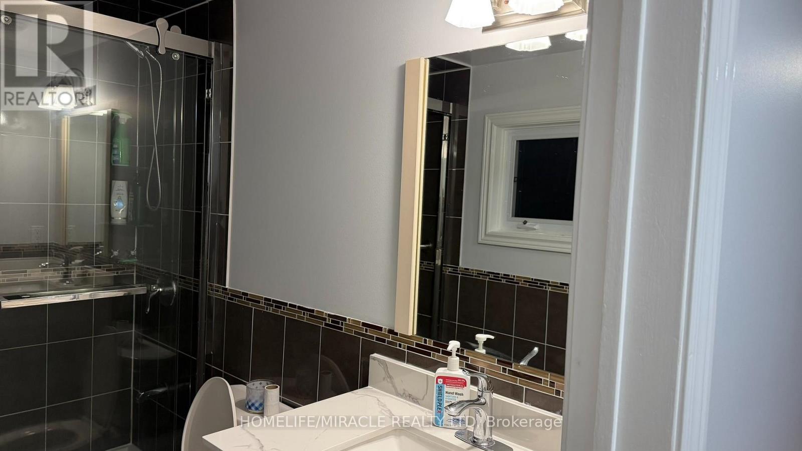 89 Dunsfold Drive Property Photo 14