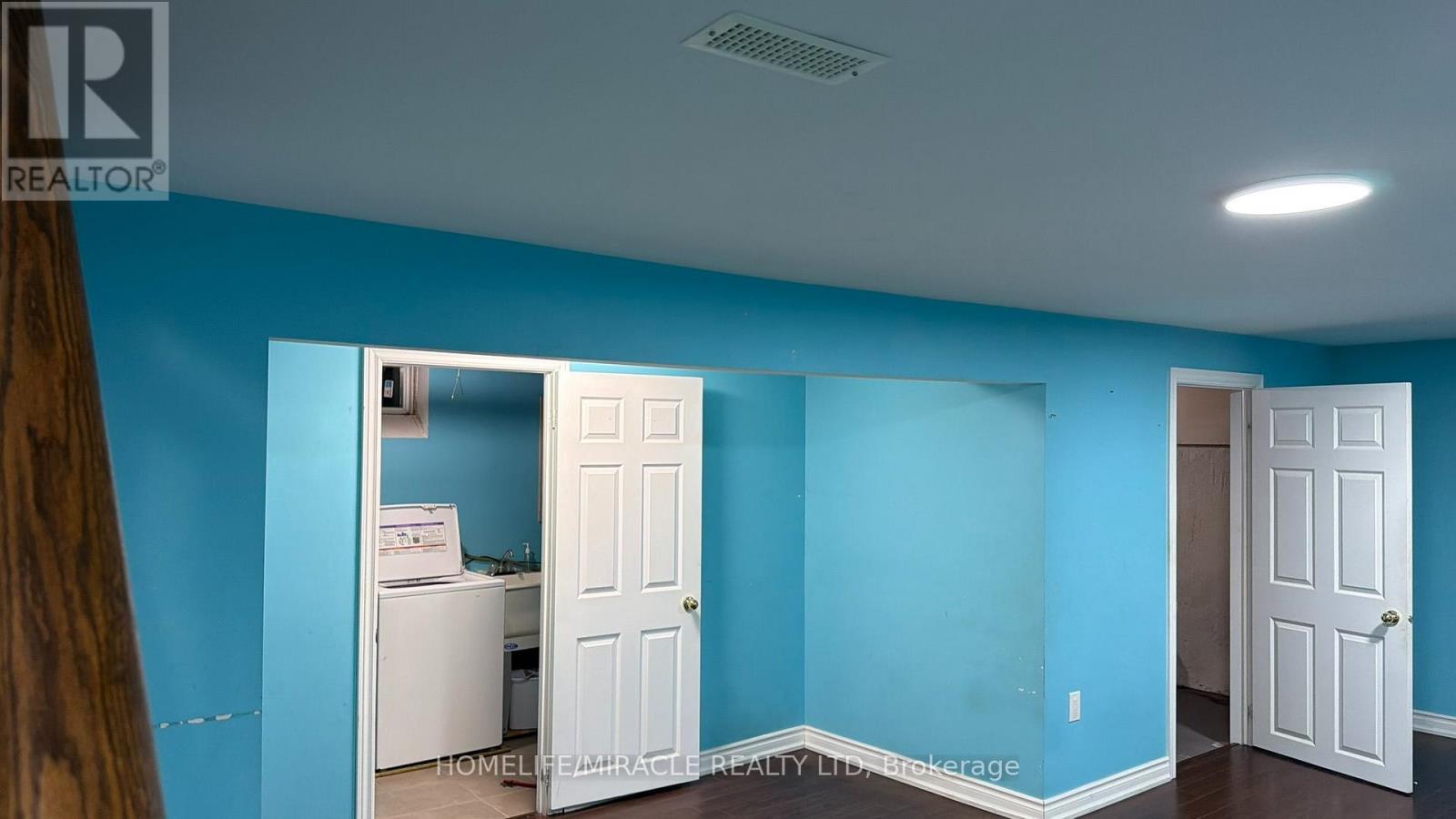 89 Dunsfold Drive Property Photo 21