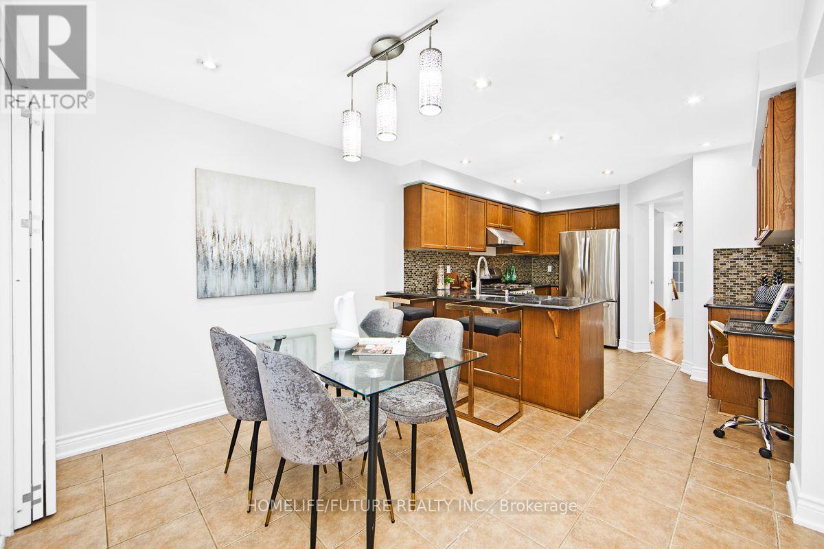 25 Thackery Drive Property Photo 13