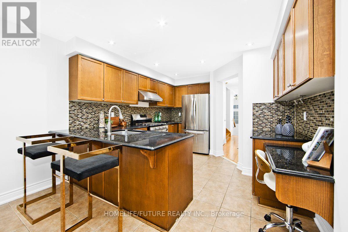 25 Thackery Drive Property Photo 15