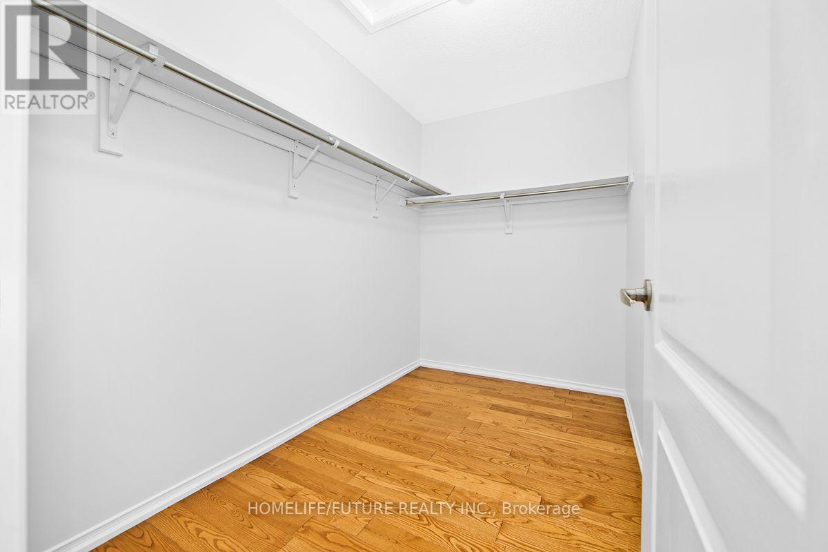 25 Thackery Drive Property Photo 20