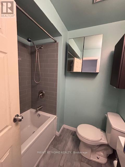 7 - 925 Bayly Street Property Photo 13