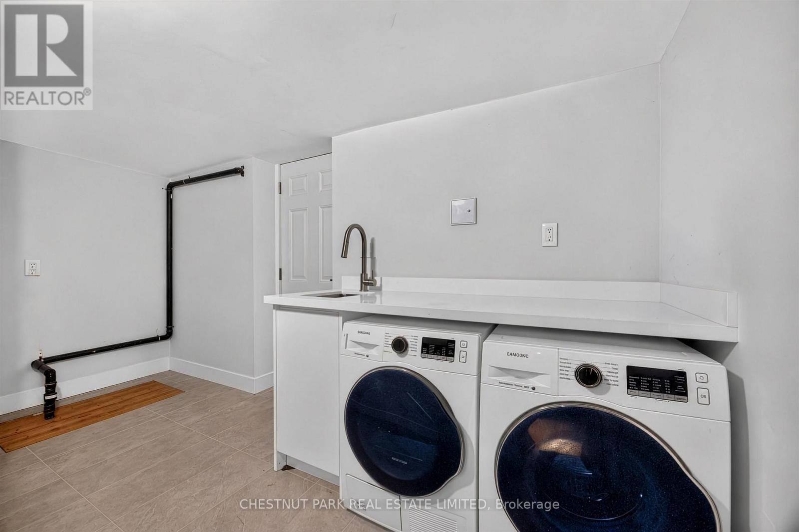 26 Caroline Avenue Property Photo 42
