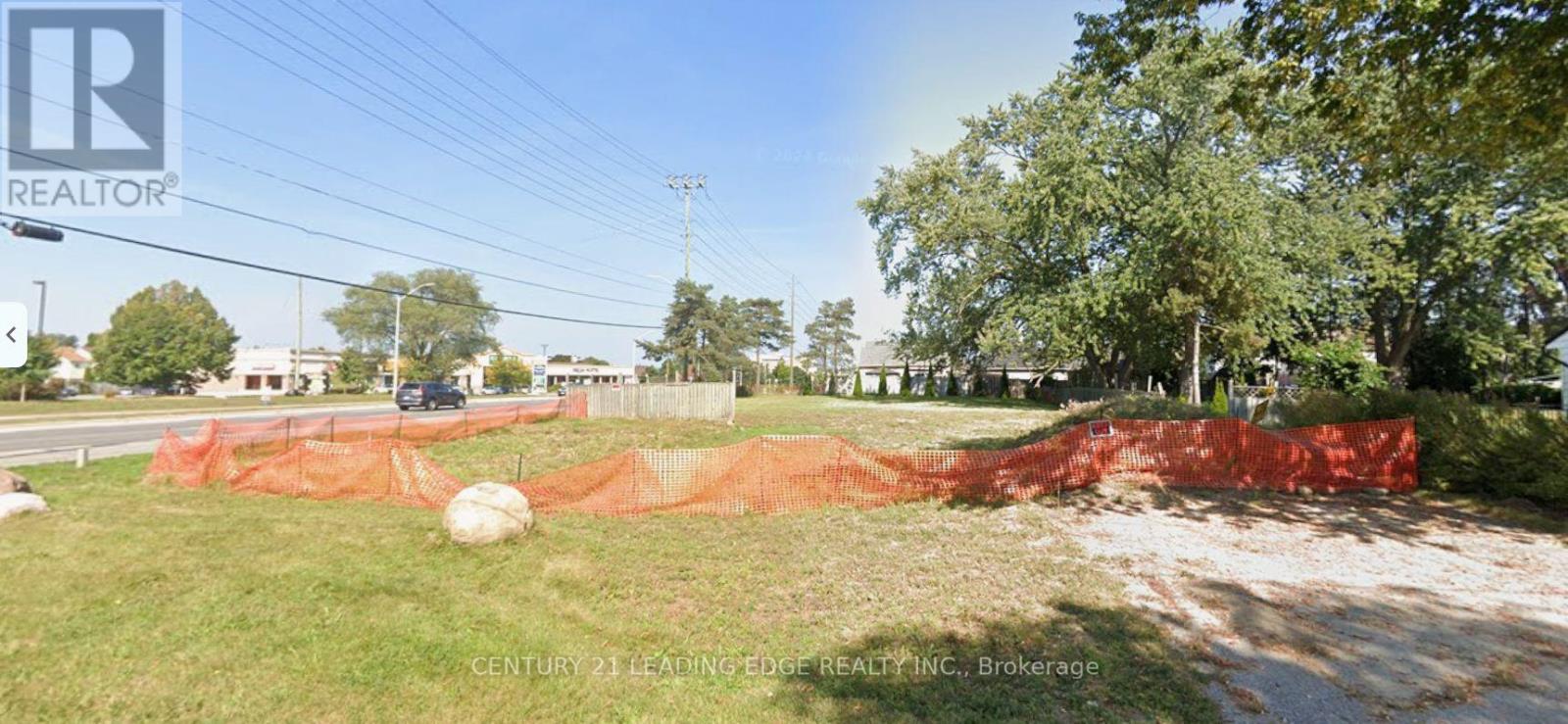 2 Hillcourt Avenue Property Photo 2