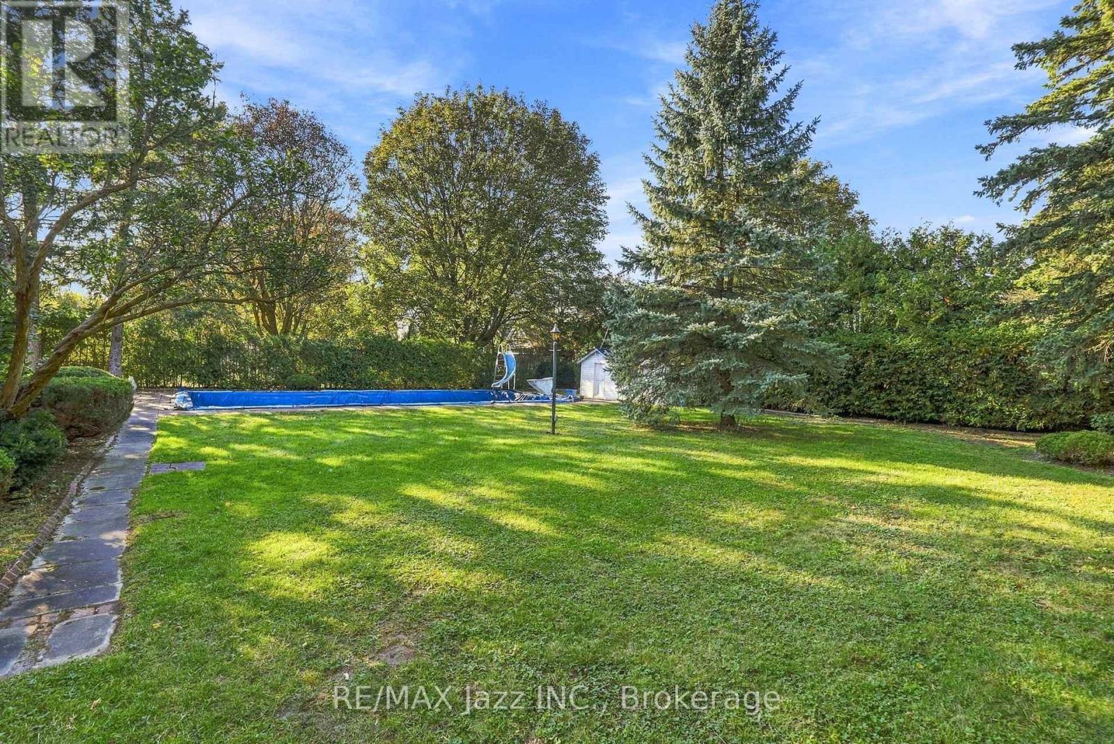 346 Conlin Road E Property Photo 8