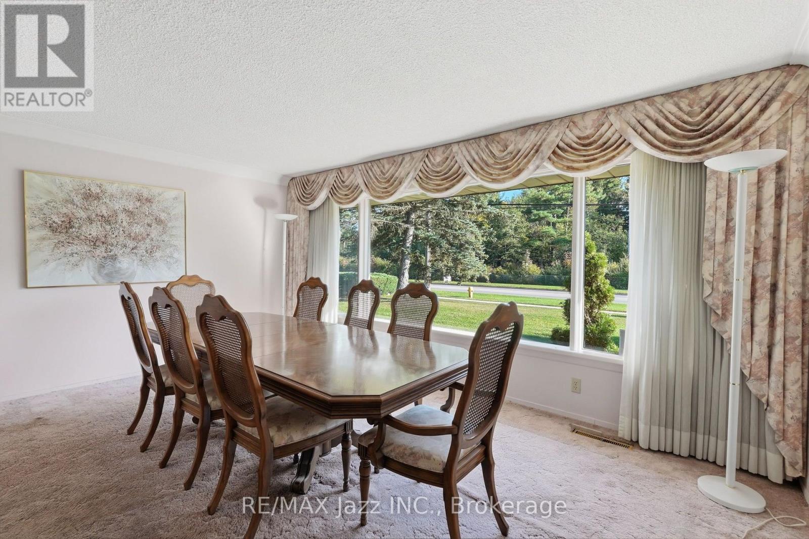 346 Conlin Road E Property Photo 12