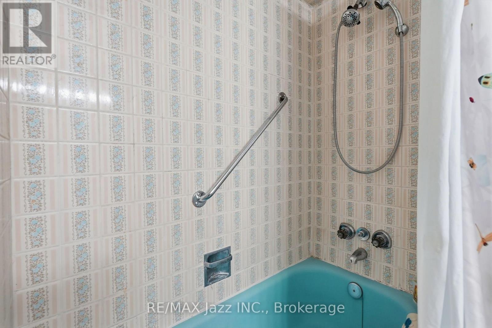 346 Conlin Road E Property Photo 25
