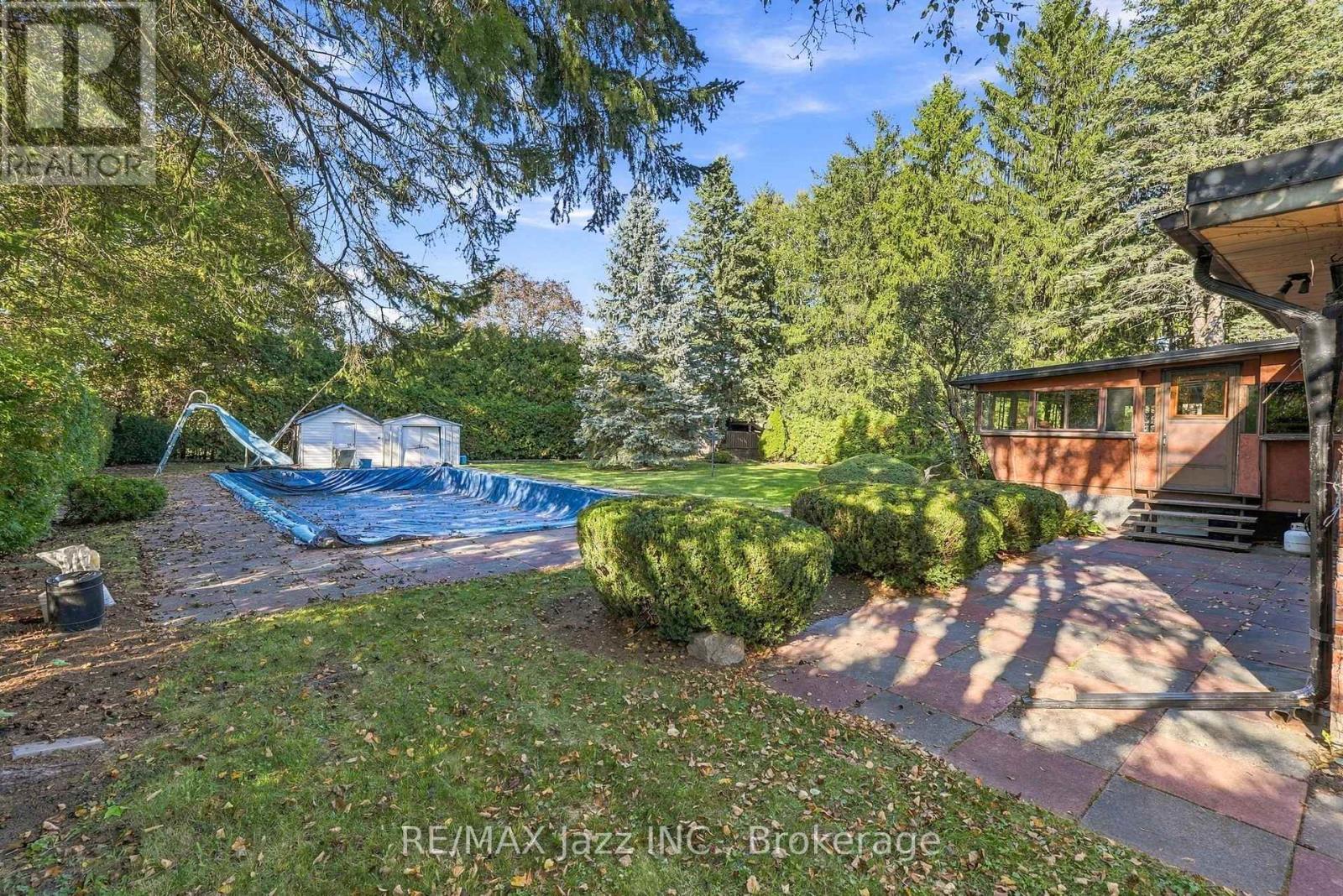 346 Conlin Road E Property Photo 45
