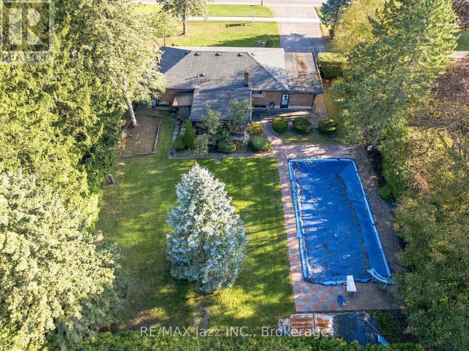 346 Conlin Road E Property Photo 49