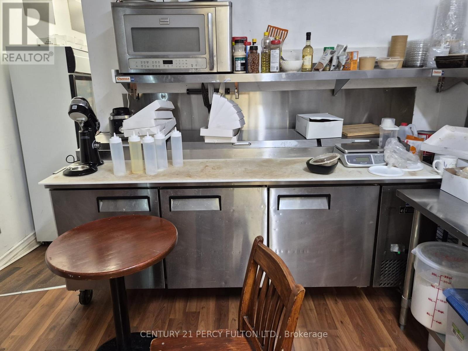 Main - 25 Simcoe Street S Property Photo 6