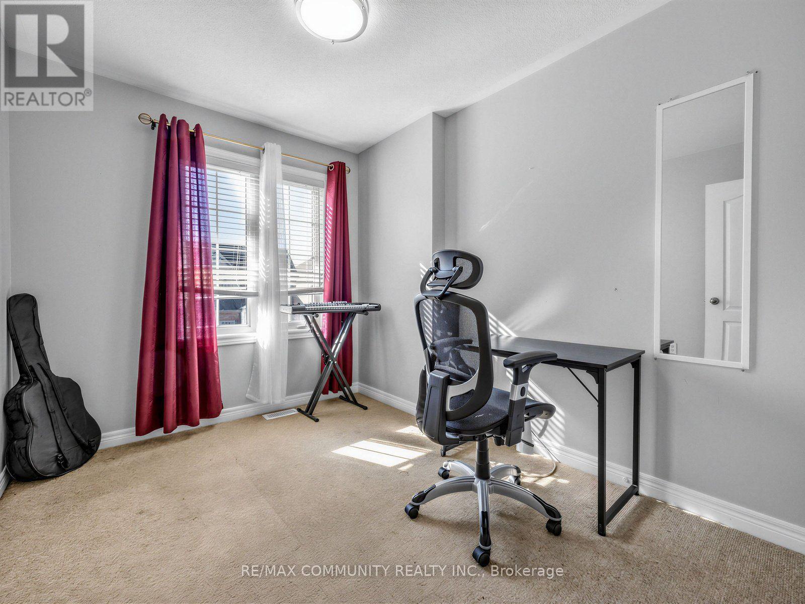 45 Tozer Crescent Property Photo 26