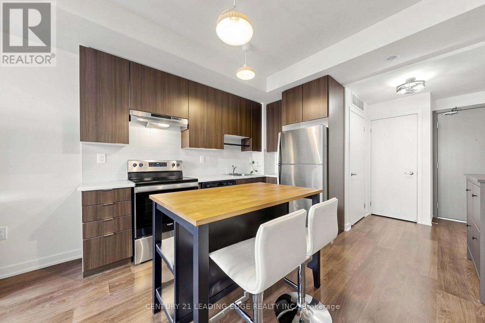 102 - 5131 Sheppard Avenue E Property Photo 9