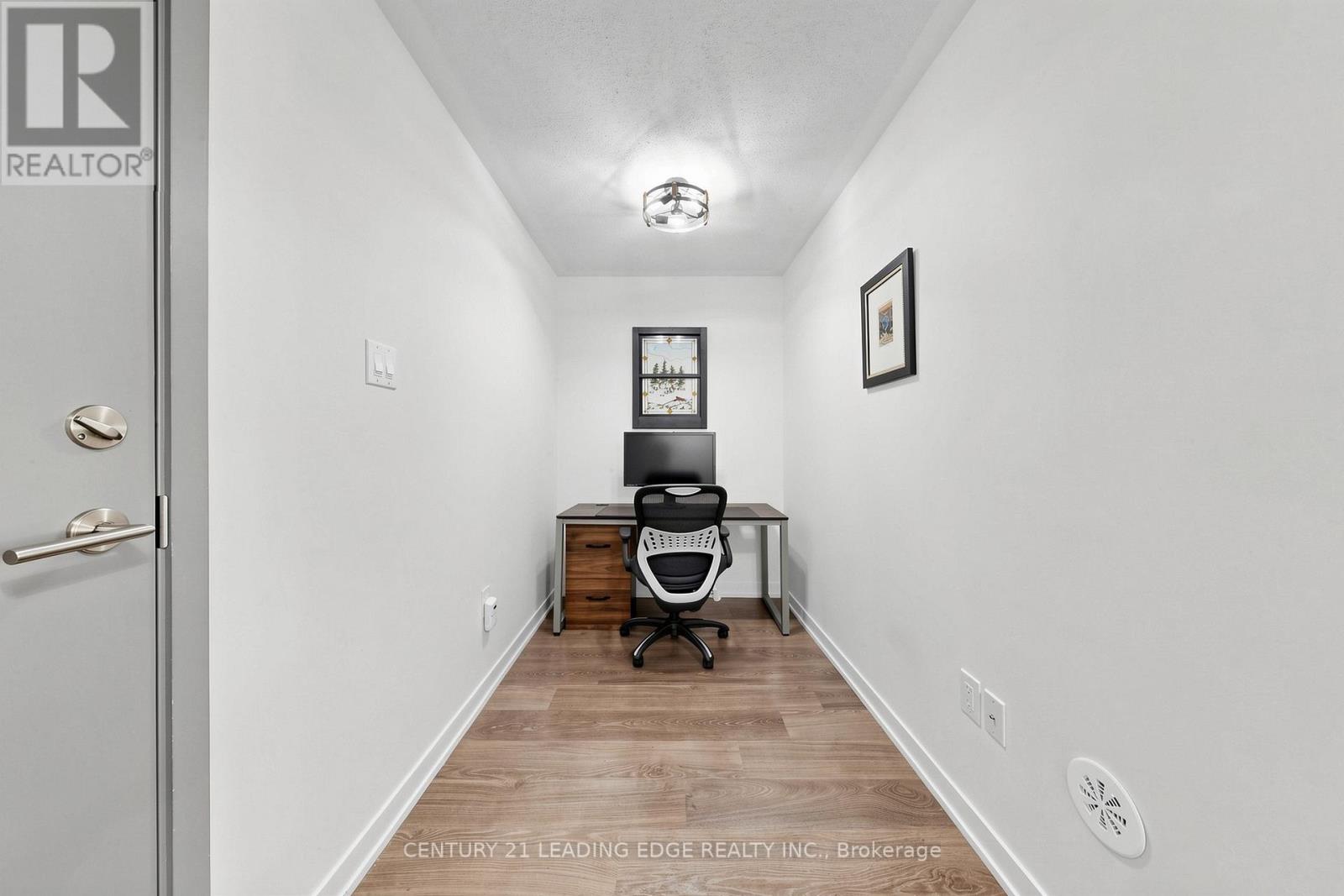 102 - 5131 Sheppard Avenue E Property Photo 23
