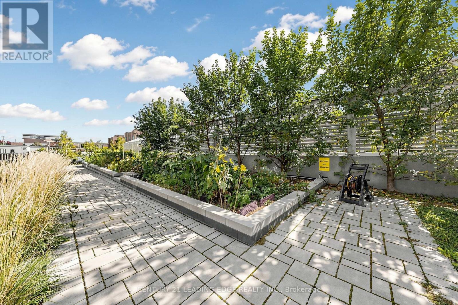 102 - 5131 Sheppard Avenue E Property Photo 31