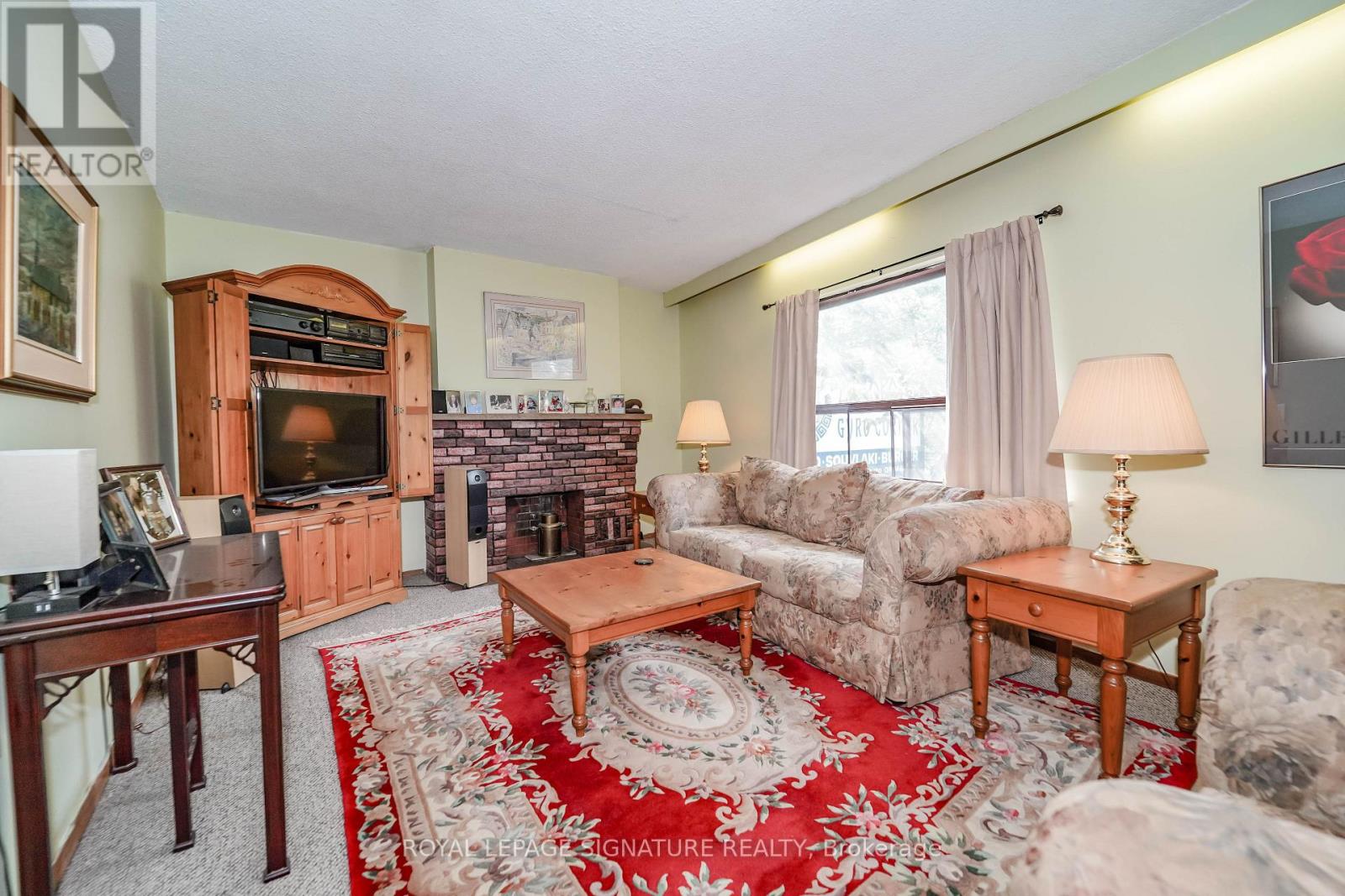 1004 Kingston Road Property Photo 11