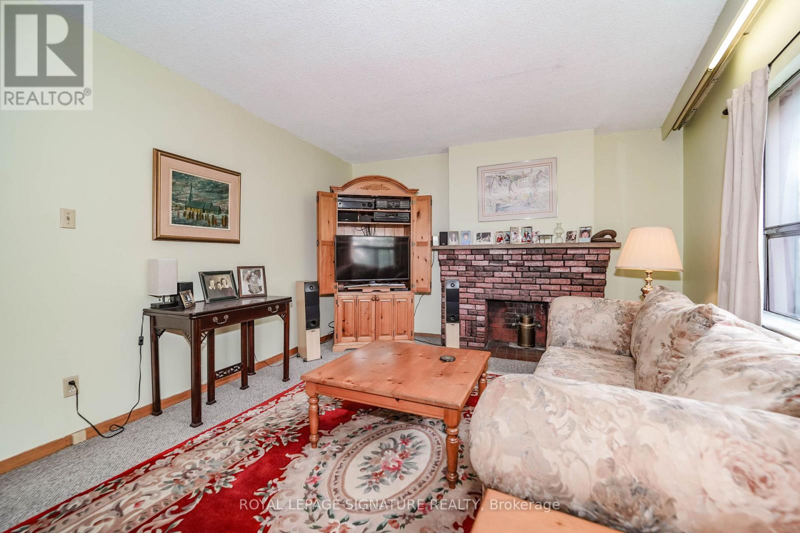 1004 Kingston Road Property Photo 12