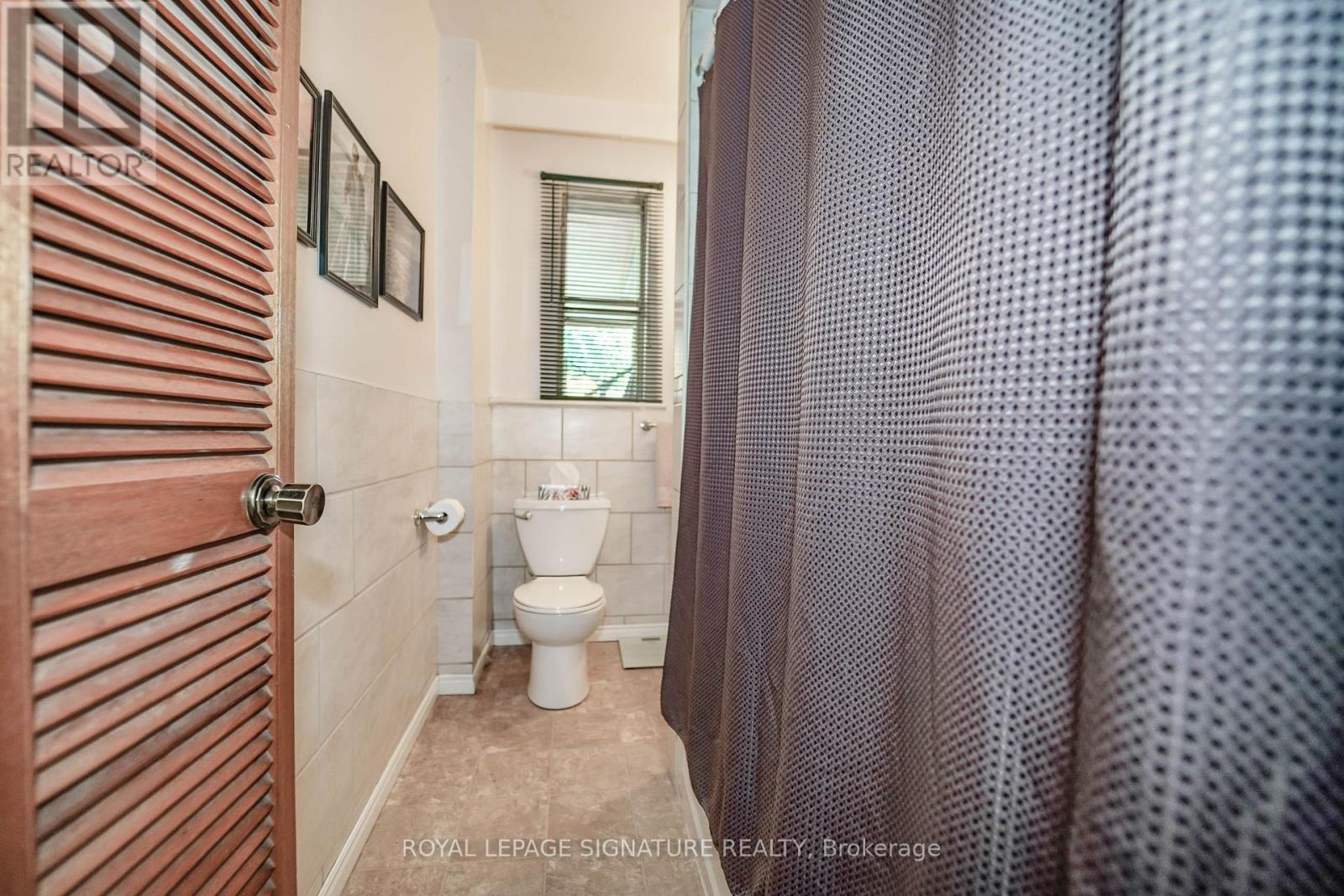 1004 Kingston Road Property Photo 21