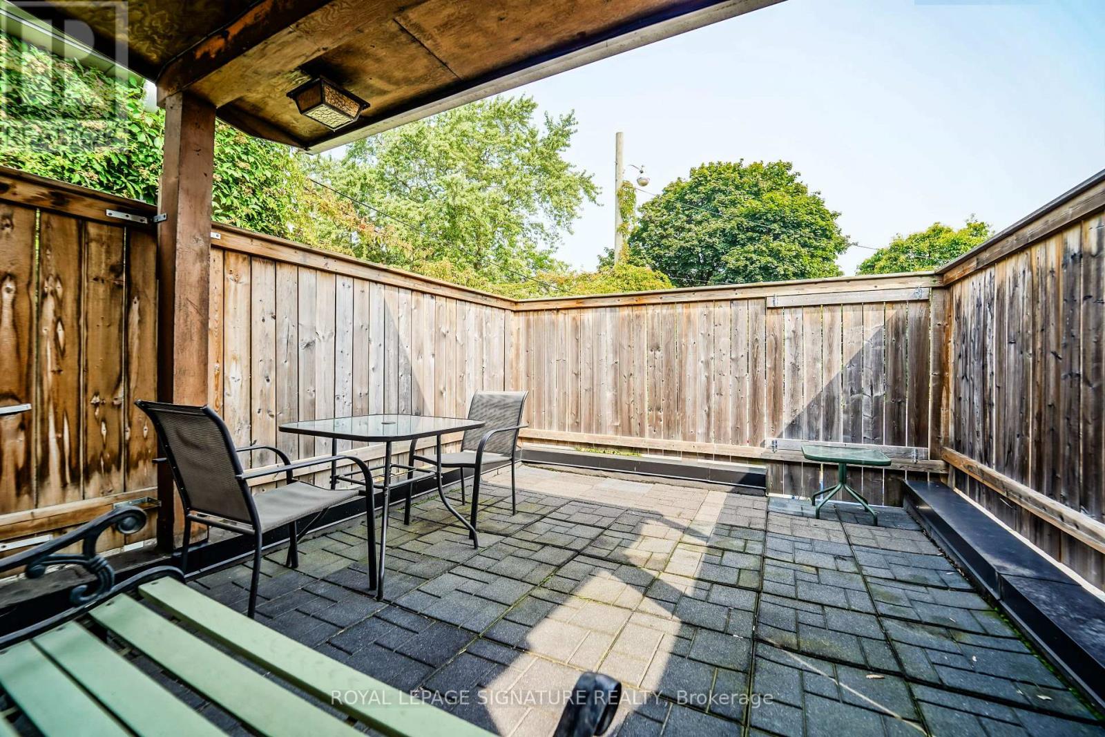 1004 Kingston Road Property Photo 24