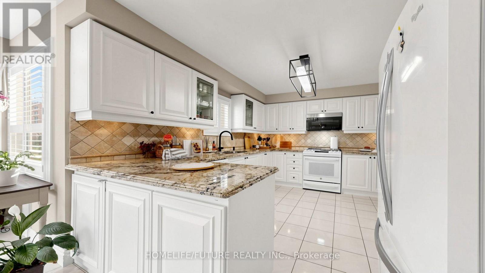 90 Bedell Crescent Property Photo 10