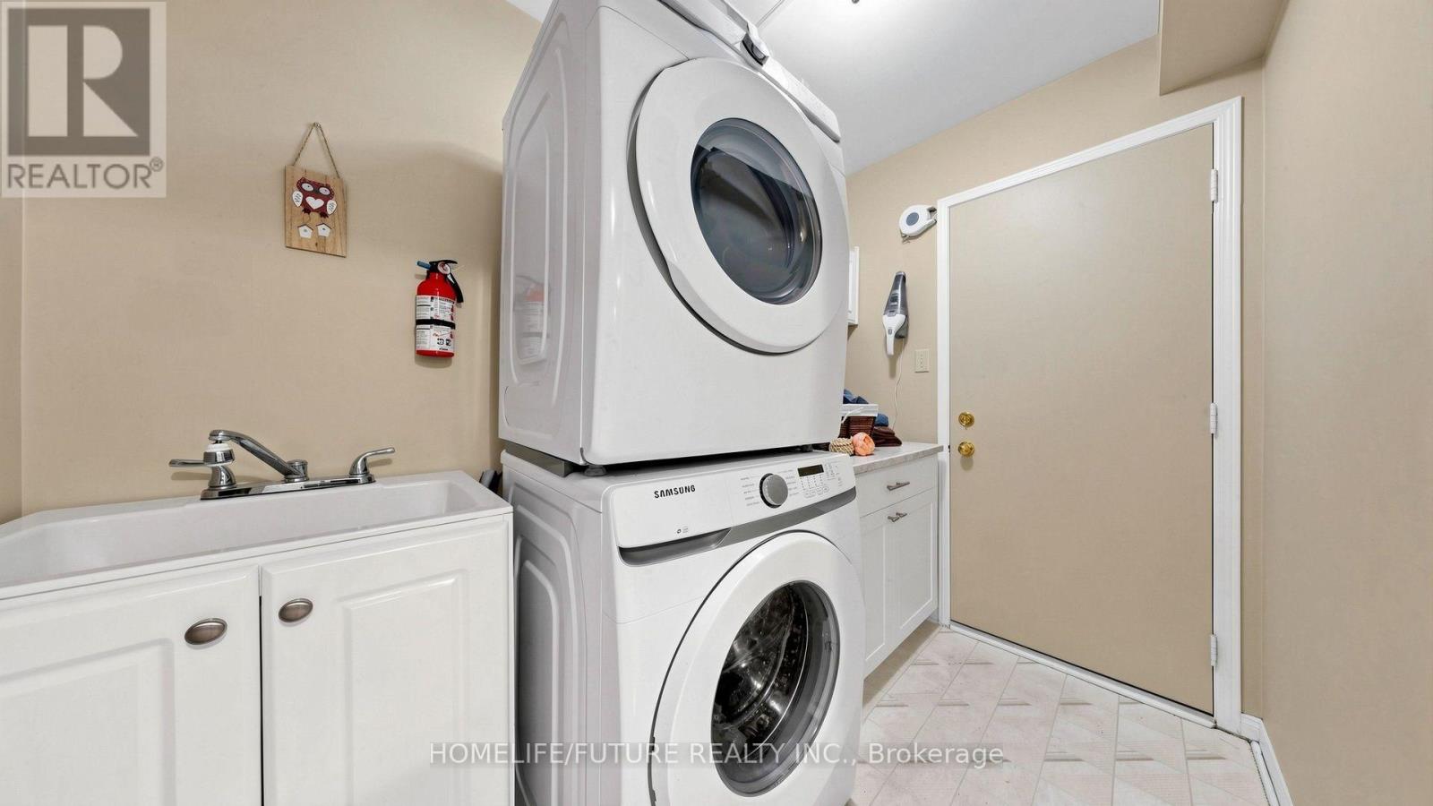 90 Bedell Crescent Property Photo 18