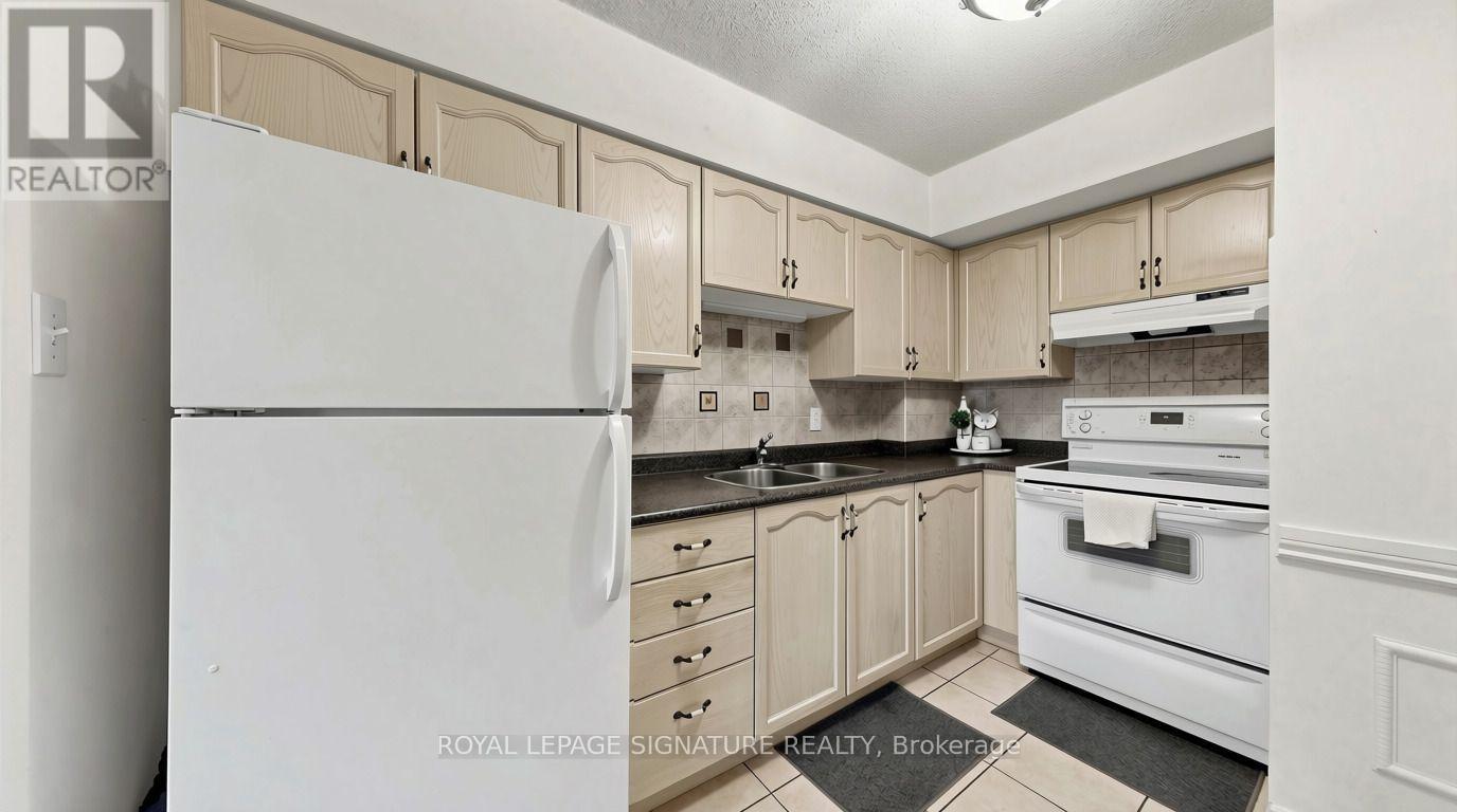 402 - 454 Centre Street S Property Photo 13
