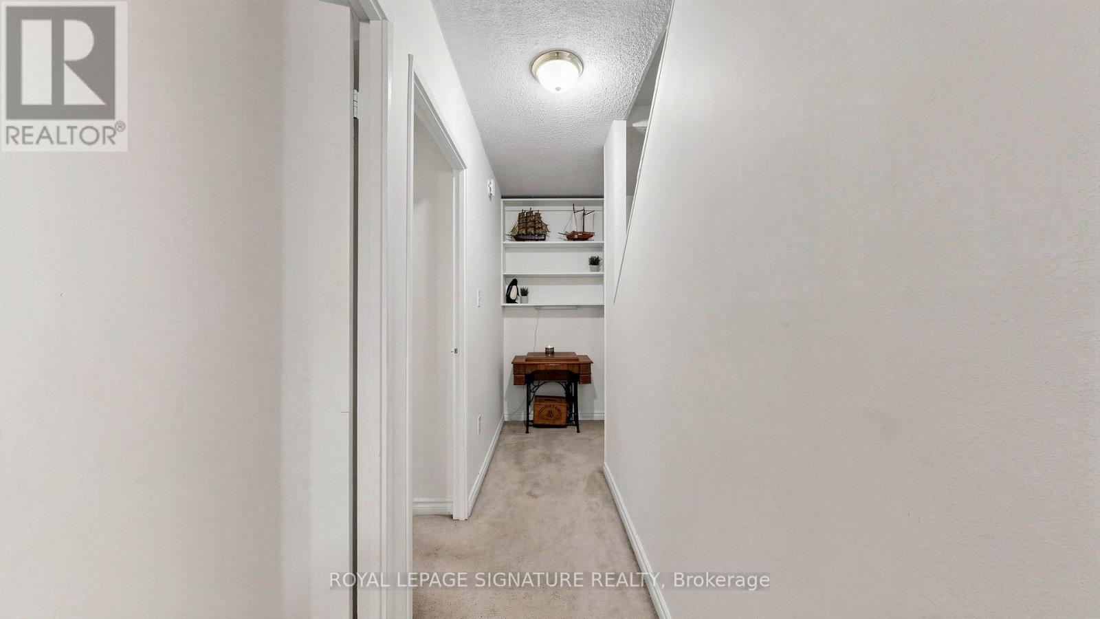 402 - 454 Centre Street S Property Photo 16