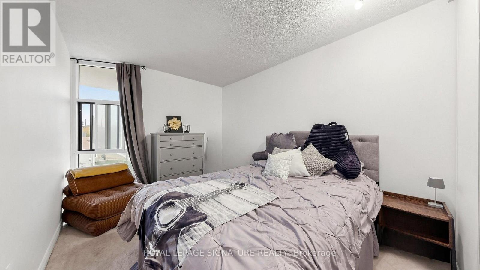 402 - 454 Centre Street S Property Photo 19