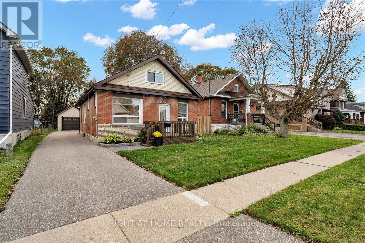176 Burk Street Property Photo 2