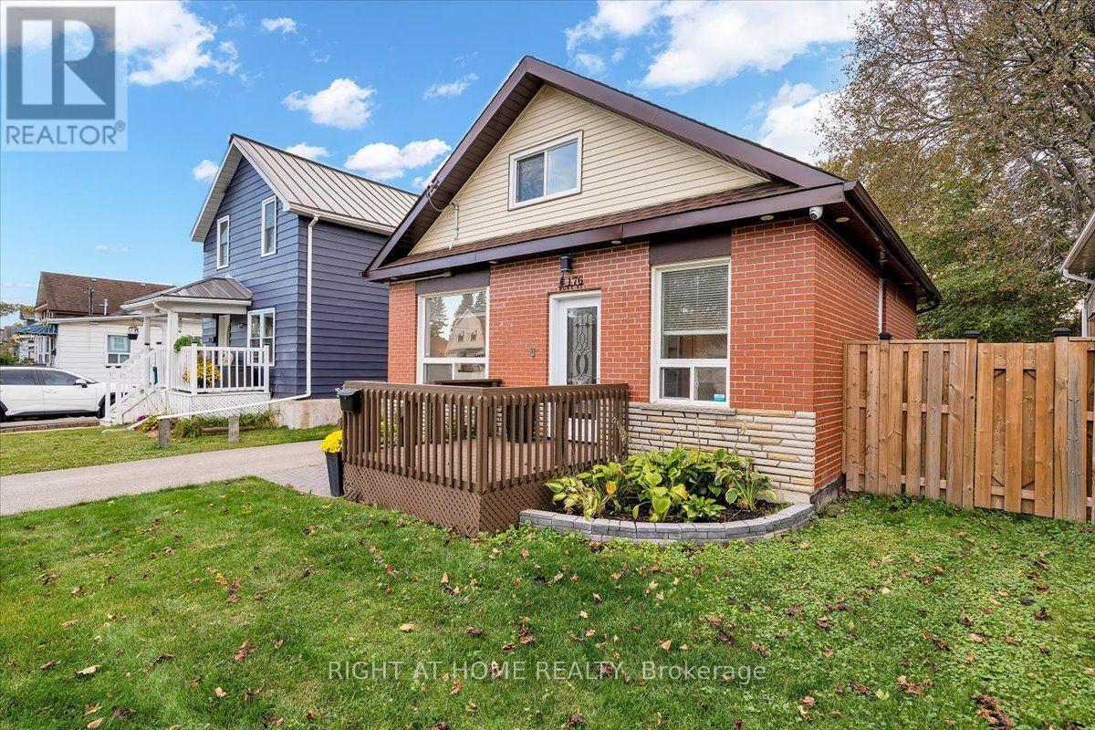 176 Burk Street Property Photo 3