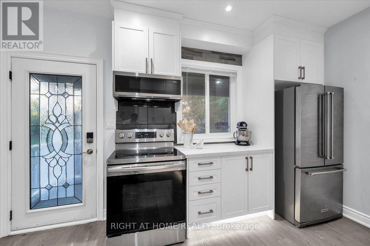 176 Burk Street Property Photo 13