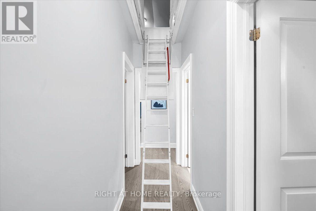 176 Burk Street Property Photo 27