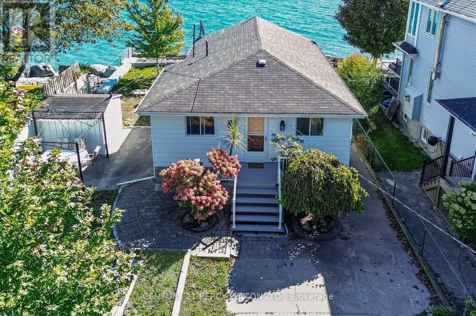 135 Cedar Crest Beach Road Property Photo 1
