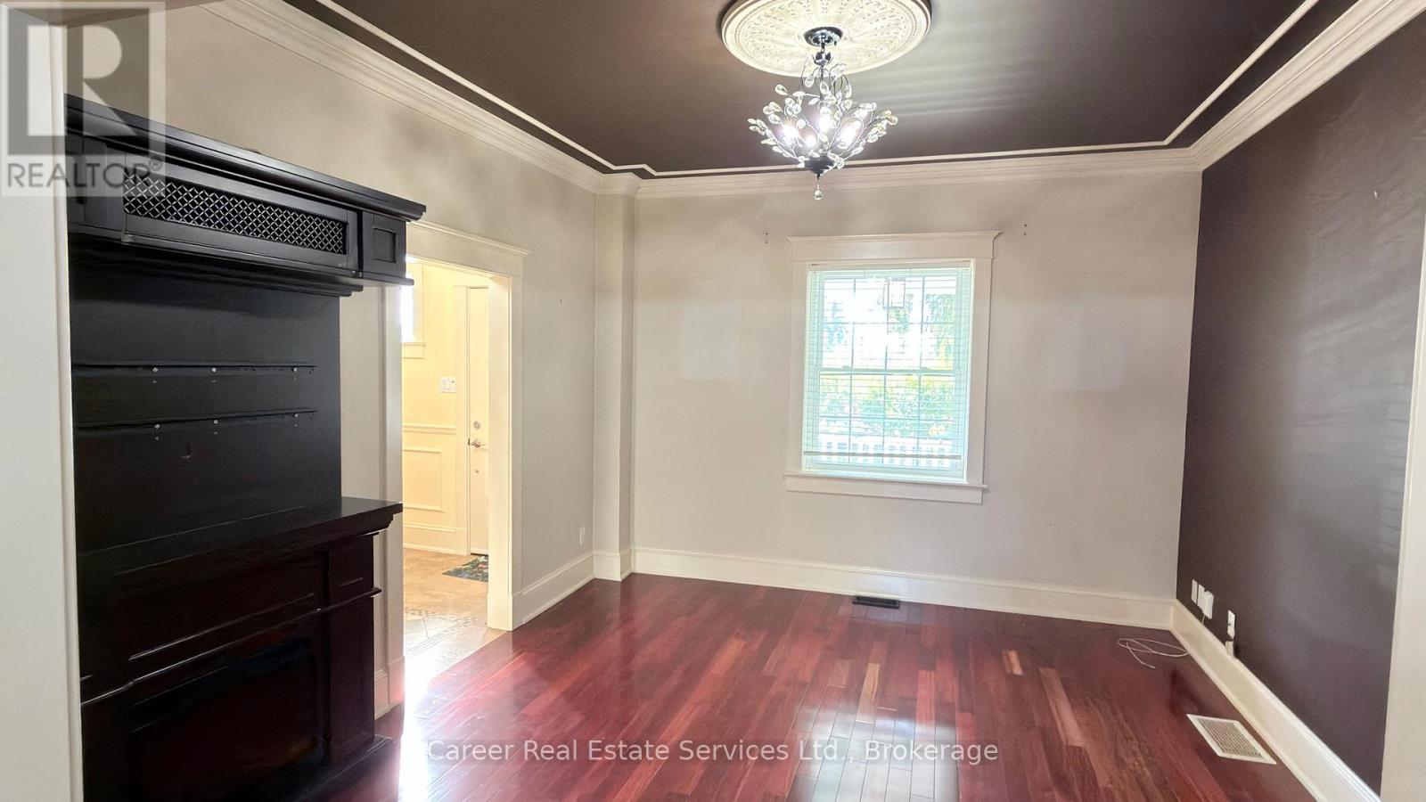 995 Cedar Street Property Photo 11