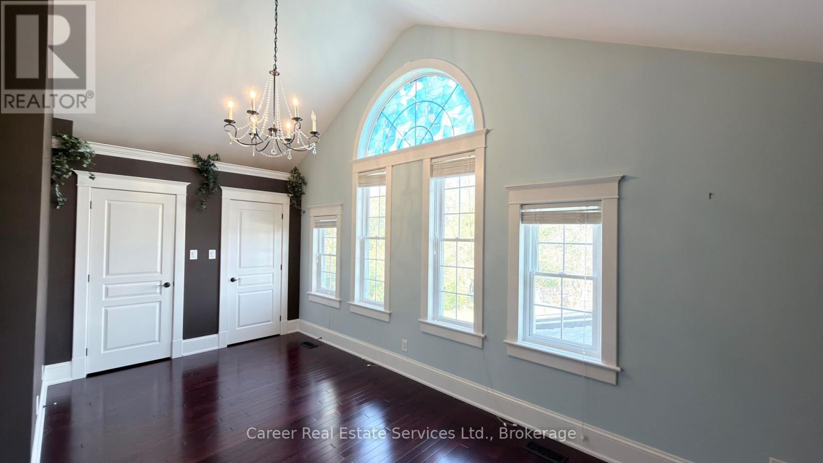 995 Cedar Street Property Photo 14