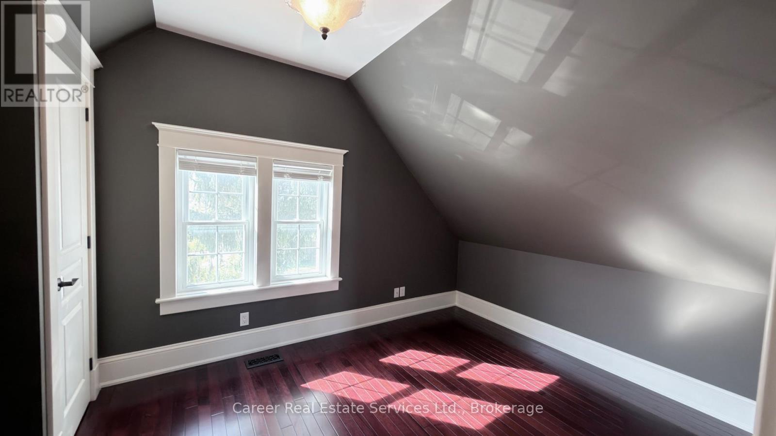 995 Cedar Street Property Photo 15