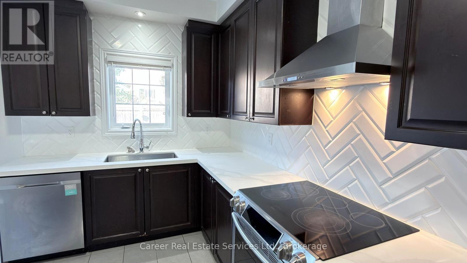 10 Campview Street Property Photo 6