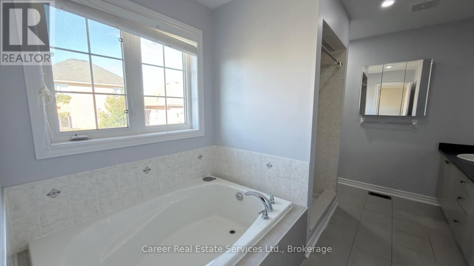 10 Campview Street Property Photo 17