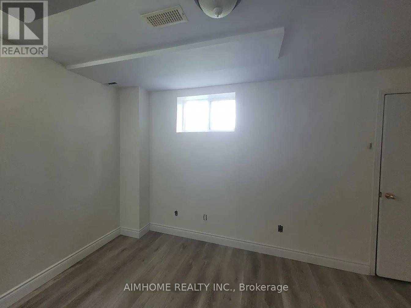 39 Candlebrook Crescent Property Photo 5